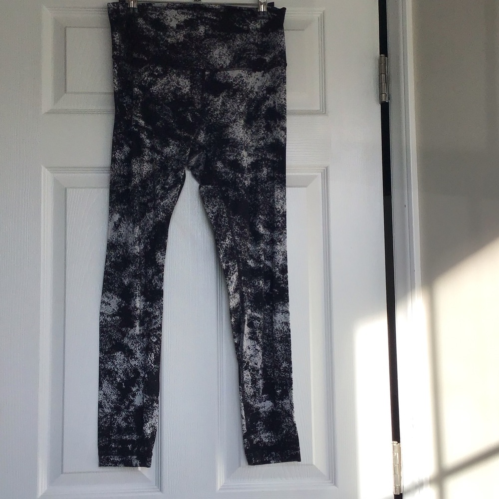 lululemon athletica Black and White Leggings